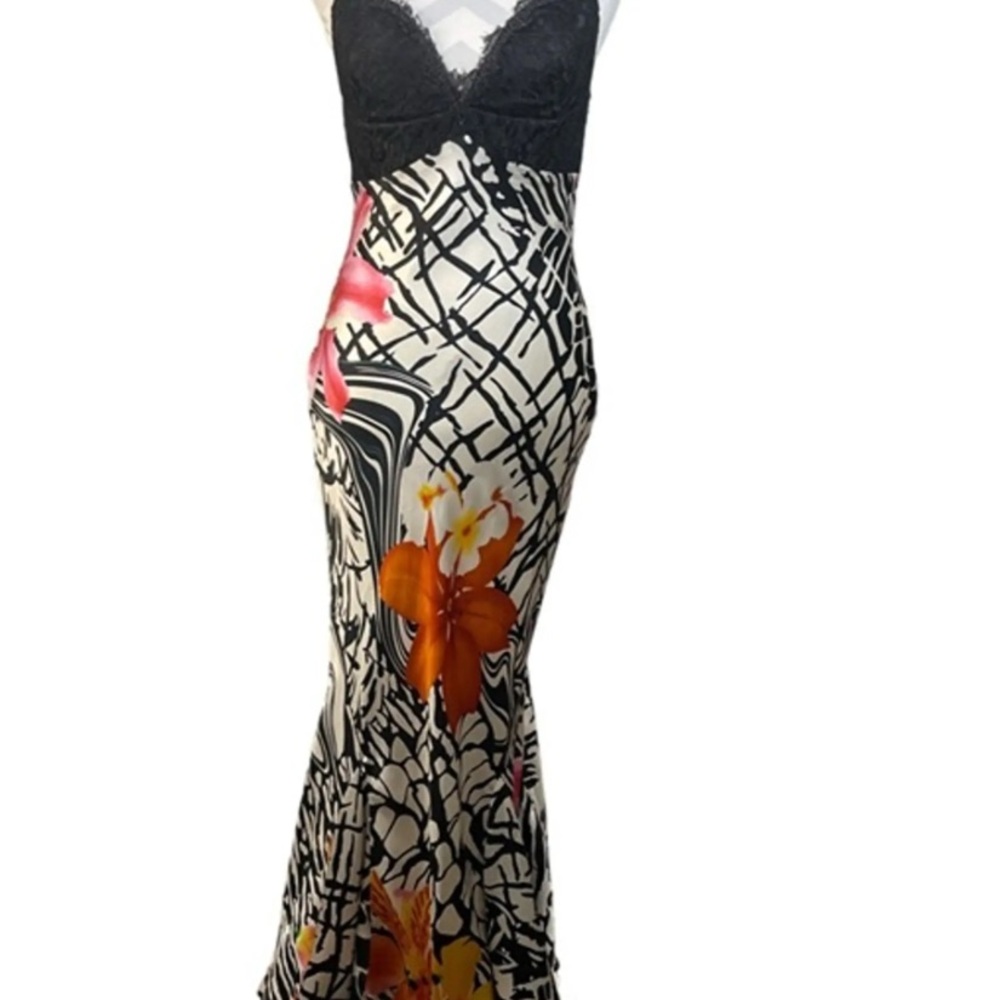 Mary L Couture Black and White Sleeveless Sweetheart Gown